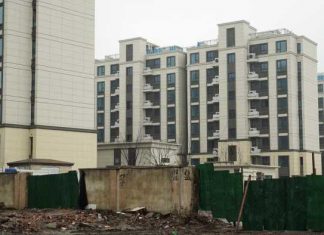 Country Garden’s monthly sales tumbling again by over 80% in March